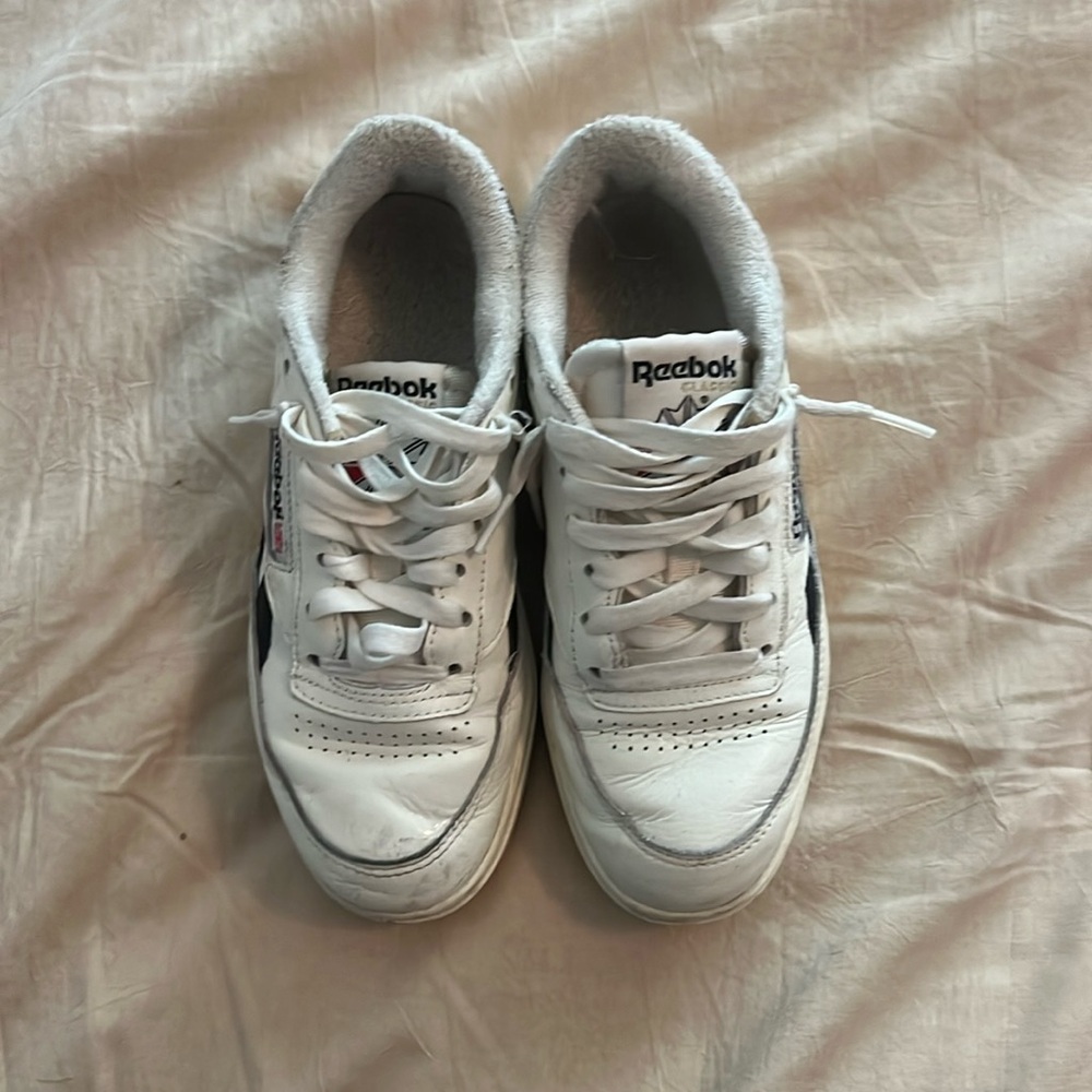 Rebok - slight platform